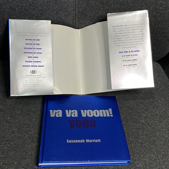 Yoga Bundle: GoZone Yoga socks, vavavoom yoga book.. - Picture 6 of 11